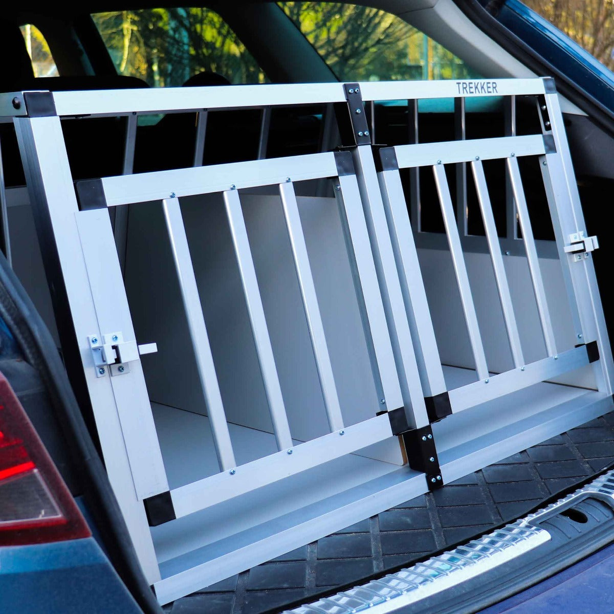 
              Trekker Hundbur L 89x69x50cm