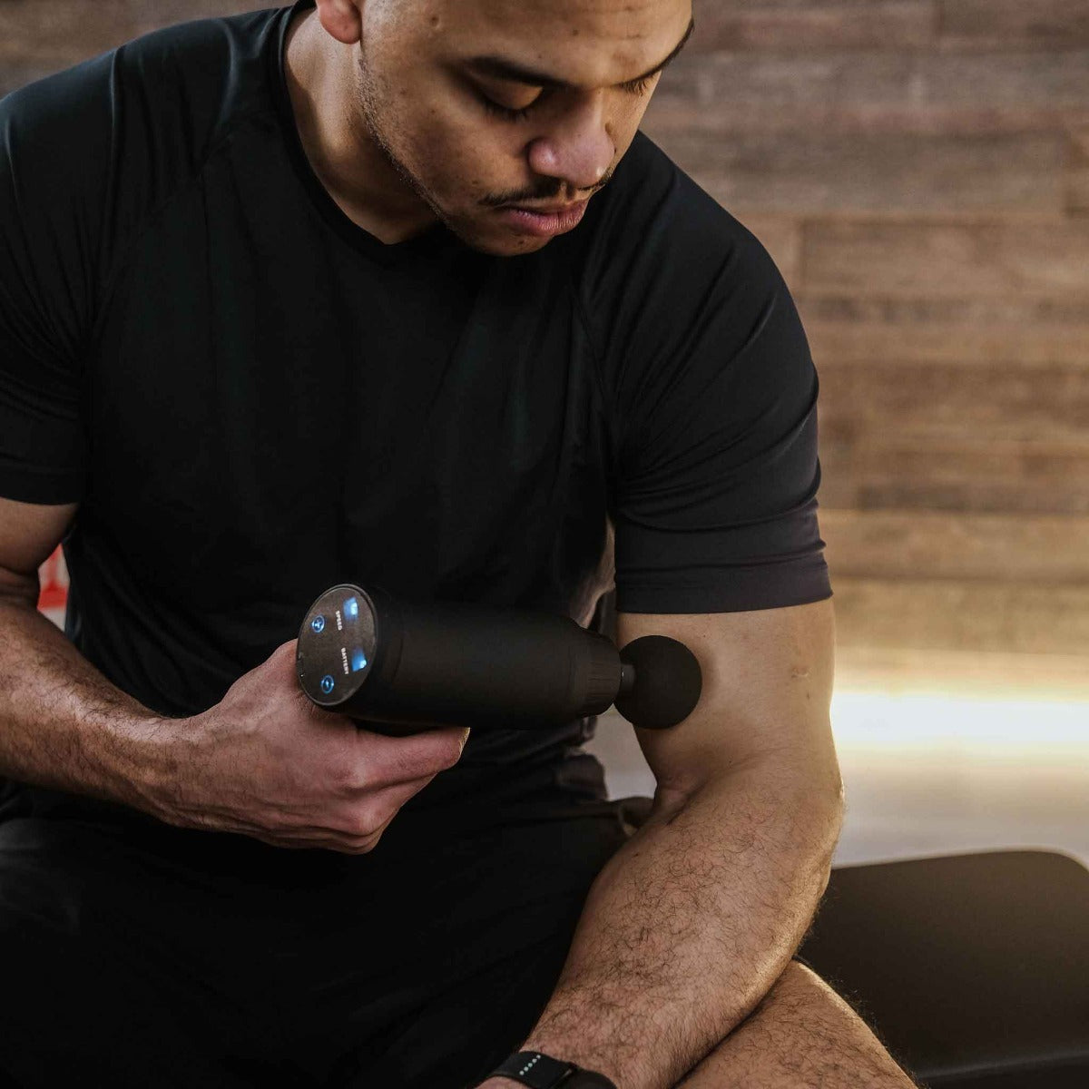 
              React massagepistol MG2