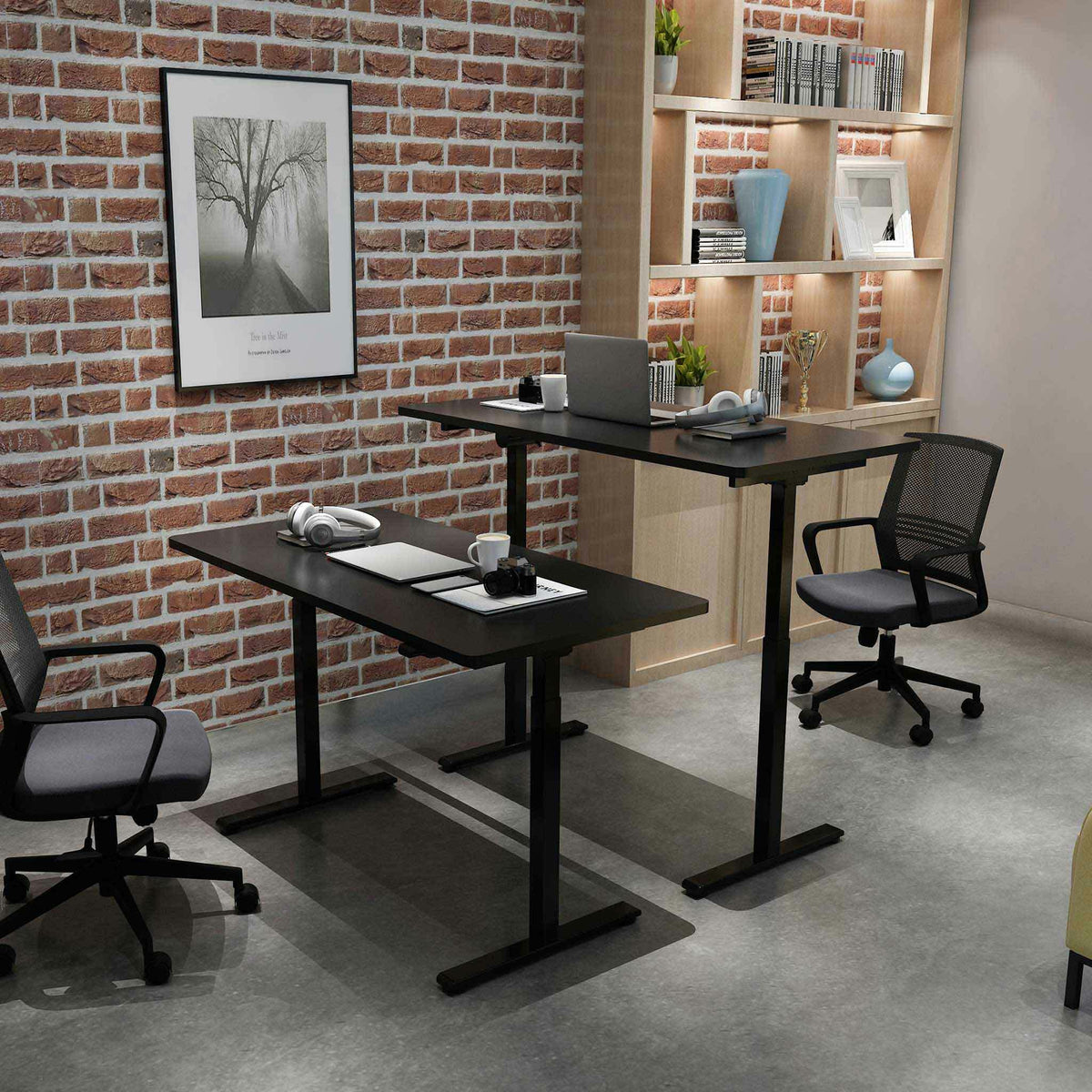 
              Lykke höj och sänkbart skrivbord M100, svart, 140 x 70 cm