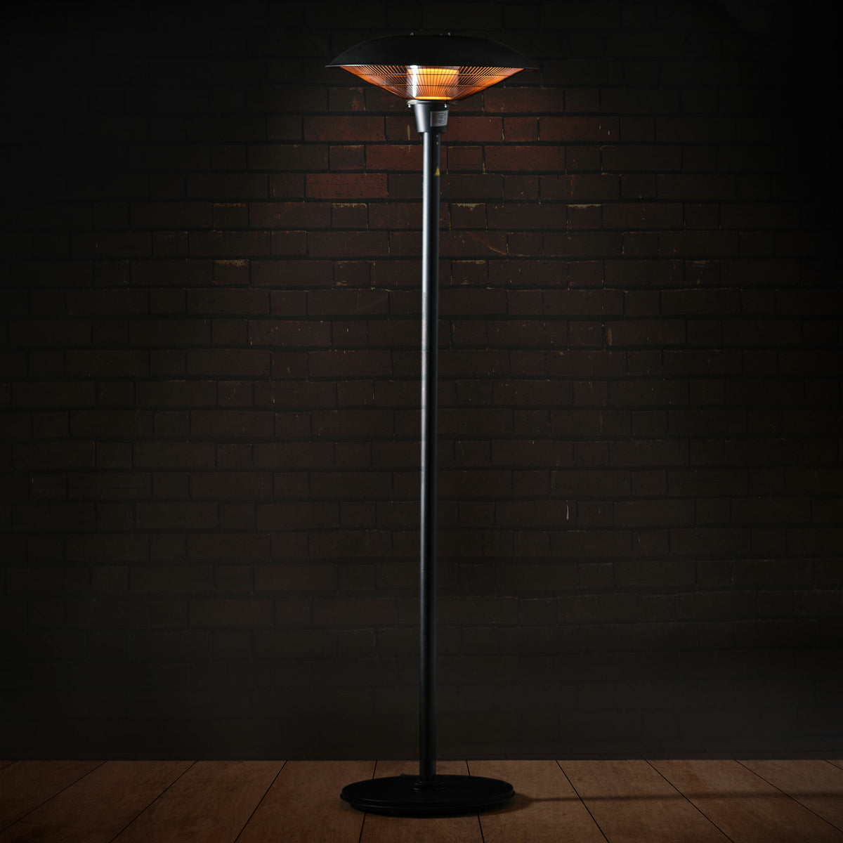 
              Fornorth Terrassvärmare golvmodell Premium 2000W, svart