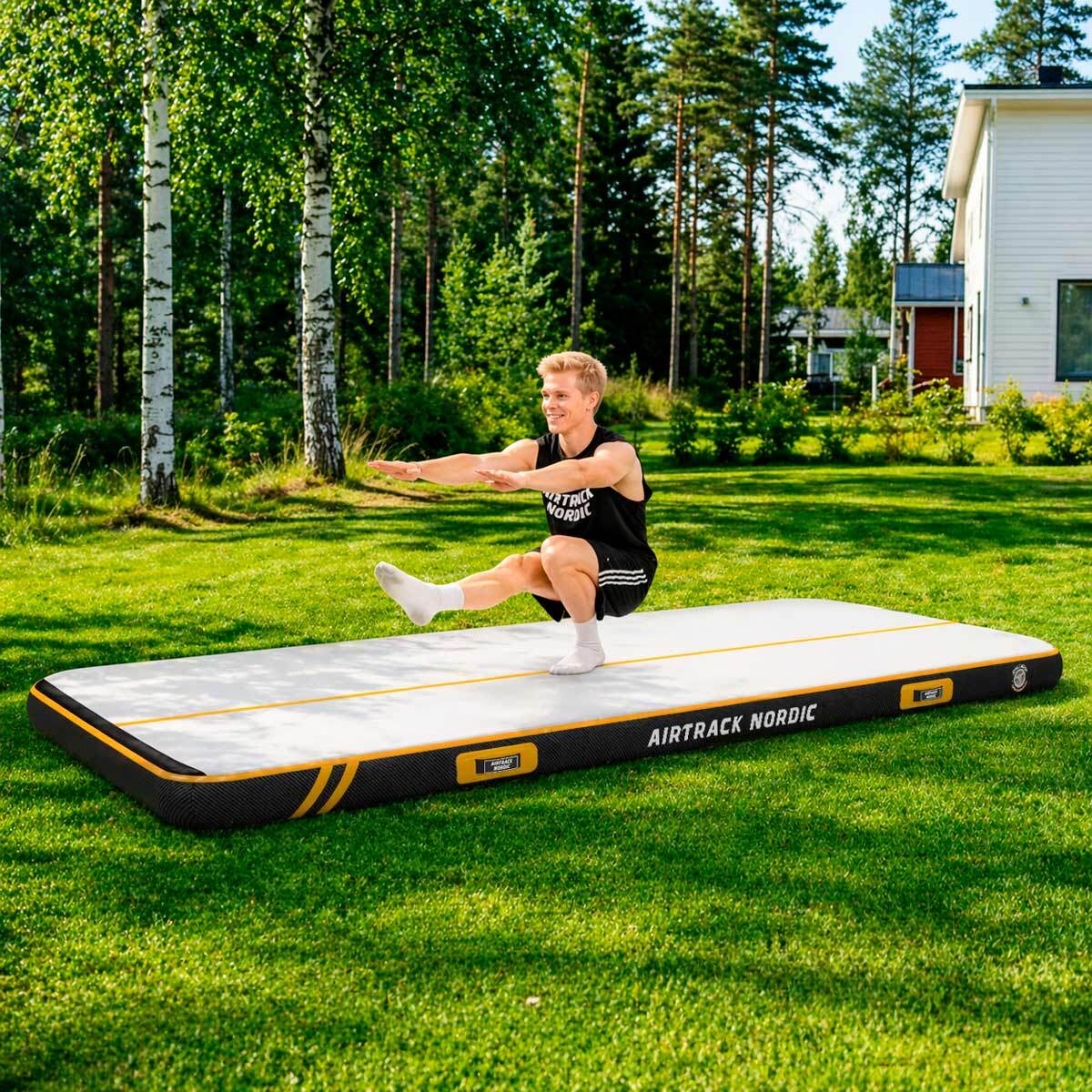 
              AirTrack Nordic Carbon luftvoltbana