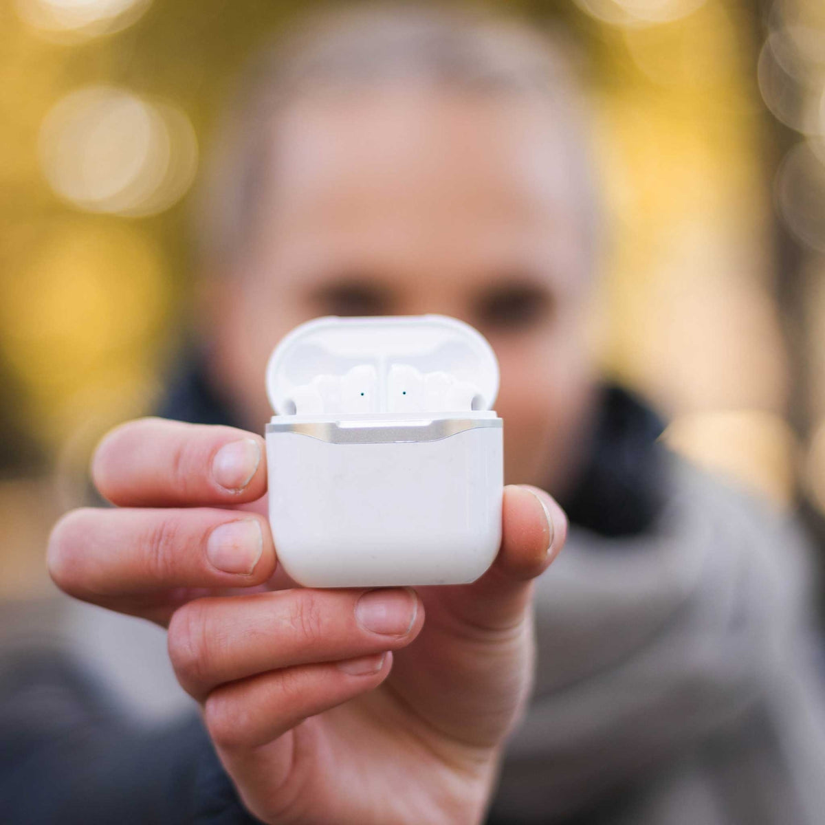 
              KuuraPods Pro - trådlösa hörlurar med brusreducering