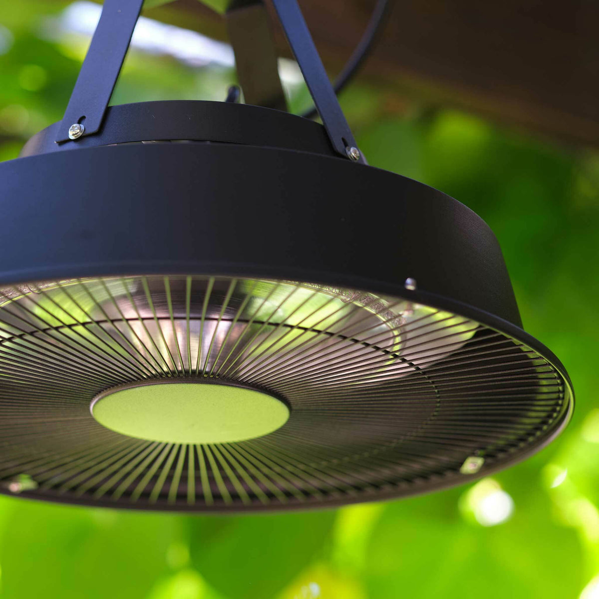 
              Fornorth Terrassvärmare hängande 1500W, svart