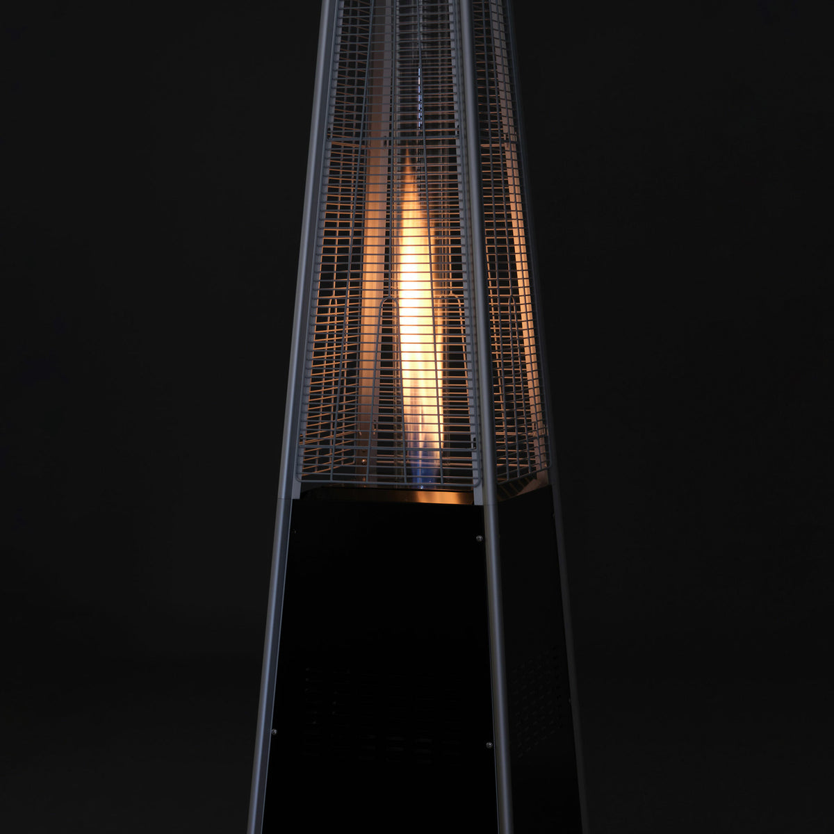 
              Fornorth Terrassvärmare Pyramid, 13kW gasdriven, svart