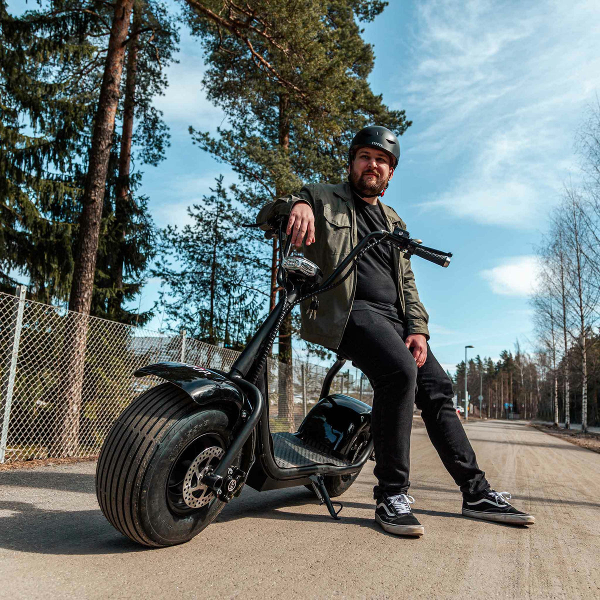 
              Swoop Kruiser elscooter N2, svart