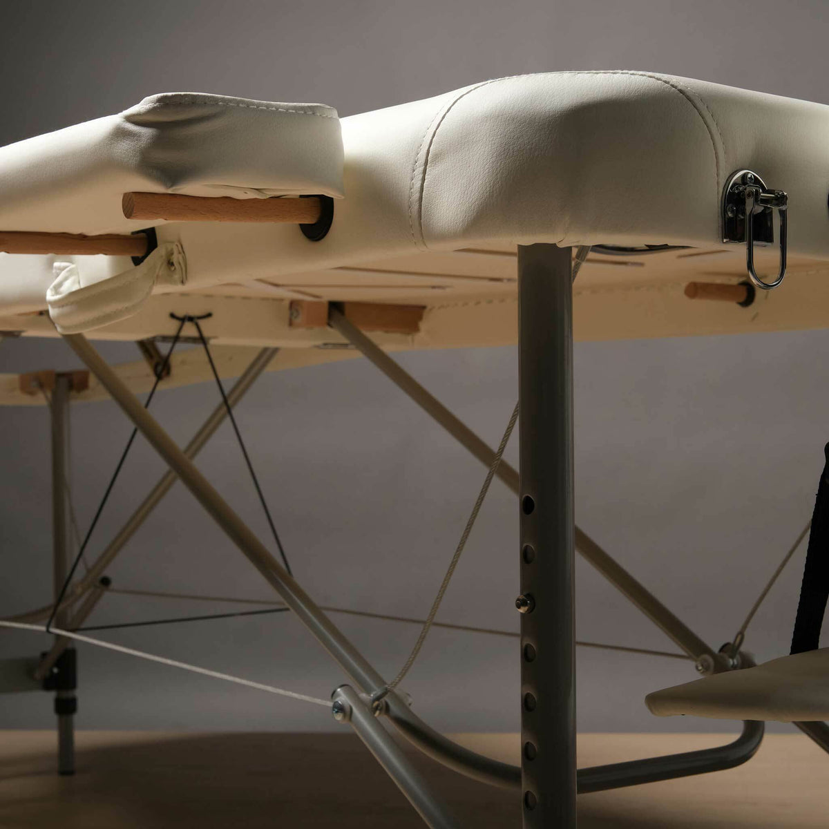 
              Core massagebänk A300, vit