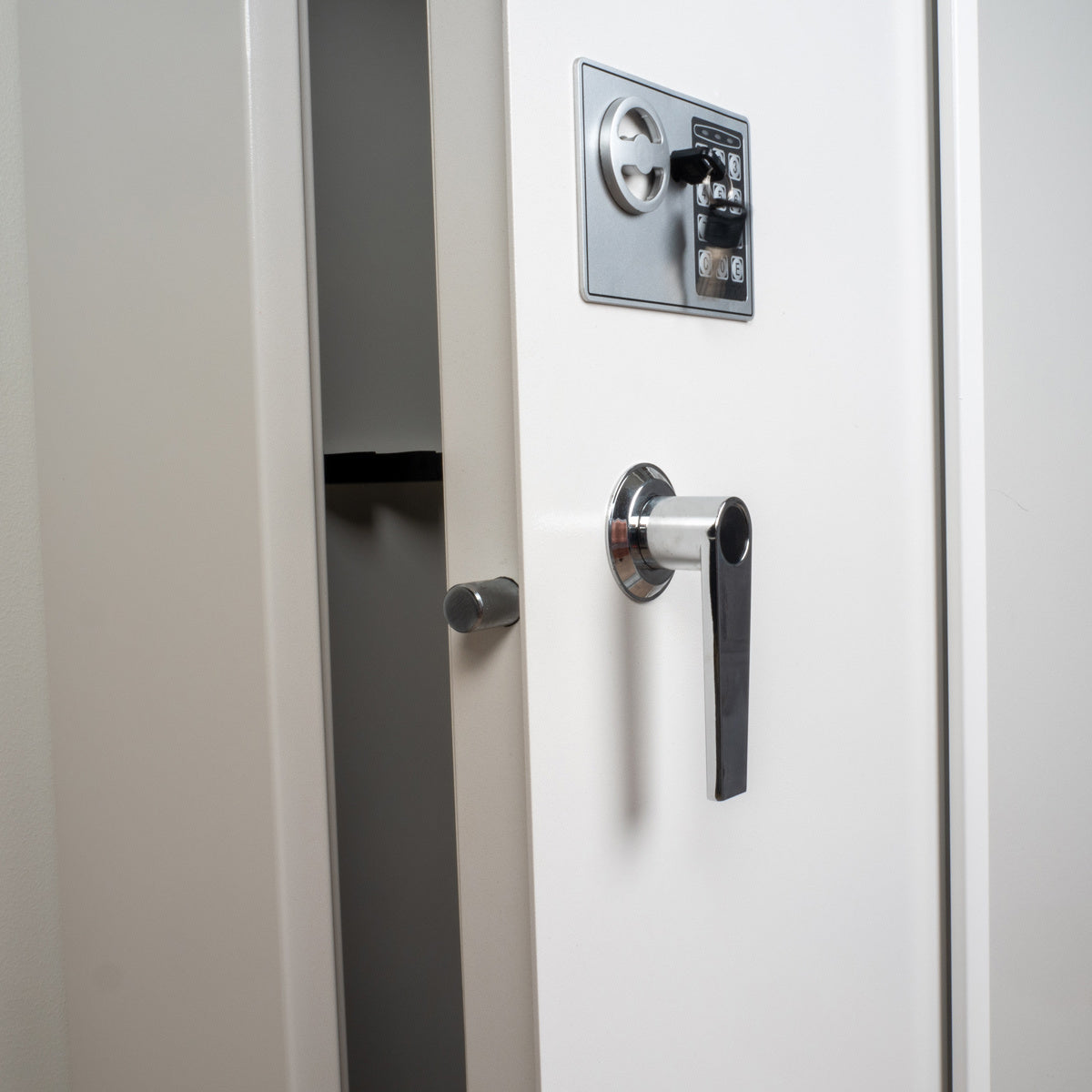 
              Trekker Vapenskåp 10 Set AS1000 V2, Med Digitalt Lås, Vit