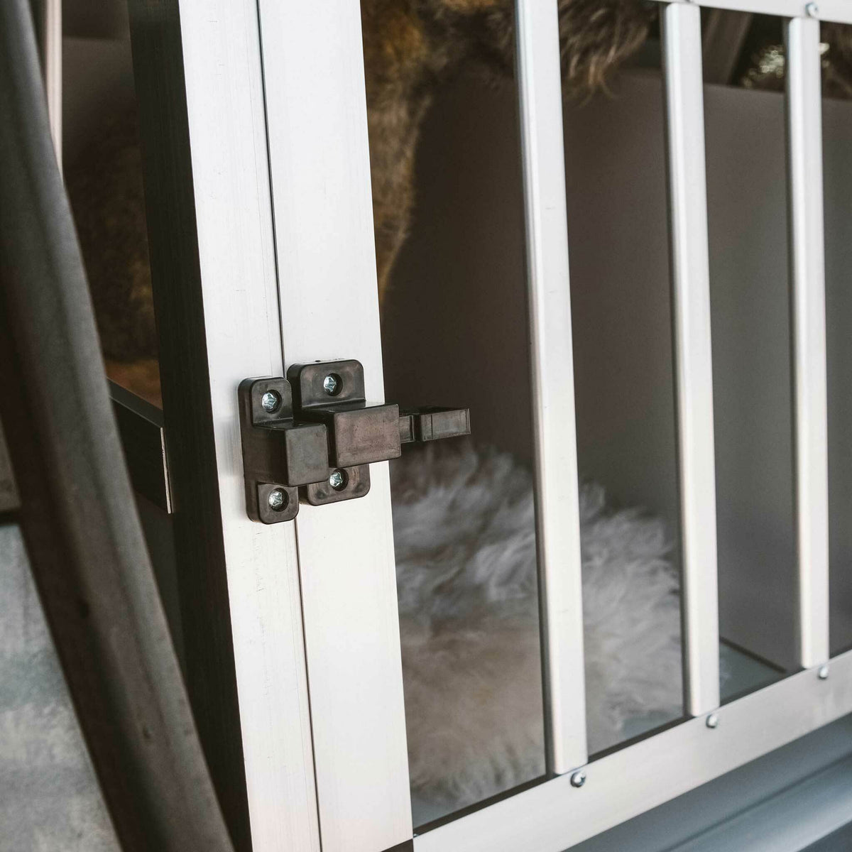 
              Trekker Hundbur L 89x69x50cm